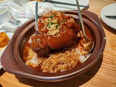 贼拉香肘子捞饭-关东小磨东北菜(上海长风大悦城店)