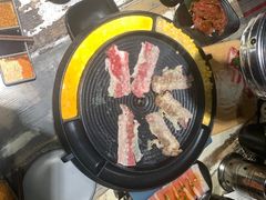 -三国惹火烤肉·中日韩烤肉集合店(百草路店)