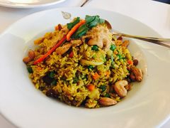 -Thai Pothong Restaurant