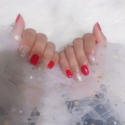 -吉吉靓甲美睫