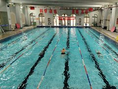 -梦翔龙湖滟澜山游泳俱乐部