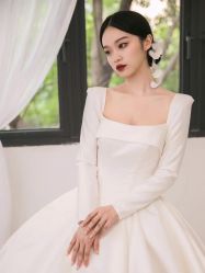 -Lady  Jane高端婚纱礼服馆
