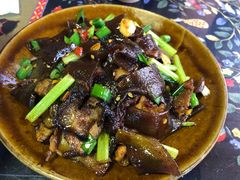 腊肉炒蕨粑-苗湘食府(十年店)