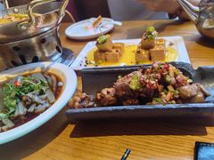 -隔壁老王·家常云南菜(花巷店)