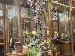 -秘密旅行Bonjour(黑金冠 江南西店)