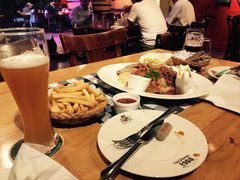 -皇冠自酿啤酒坊(中国红街5号楼店)