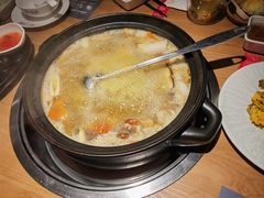 -一朵菌·野生菌探索家火锅(南亚店)