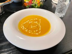 南瓜浓汤-C&R西班牙餐厅