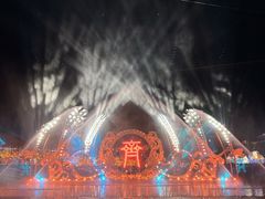 -淄博花灯齐彩城