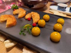 黄樱桃鹅肝配千层银丝饼-榕阁中餐厅·深圳柏悦酒店