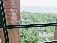 -三亚湾海居铂尔曼度假酒店