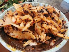 -瑞扬草芽过桥米线(穿金路店)