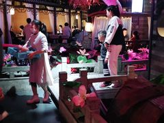 -韵秋荷(宝山龙湖天街店)