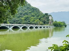 -星湖旅游景区七星岩