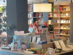 -魔方城市书房(中街益田店)