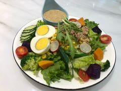 -丽莎沙拉轻食餐厅(国贸店)