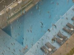 -九龙东皇冠假日酒店室外泳池