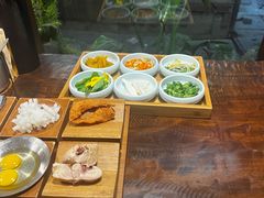 -银米·云南传统过桥米线(双廊黑金冠店)