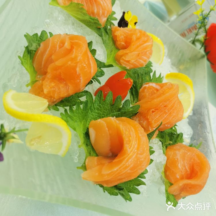 海旺角的生腌绝了！咸蛋黄大虾也超好吃！