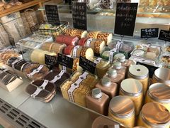零售区-聪妈的面包店(华侨新城店)