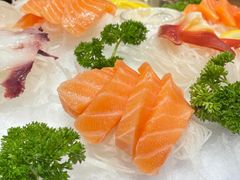 -青瓦餐厅·生鱼片·韩园烤肉(西塔店)