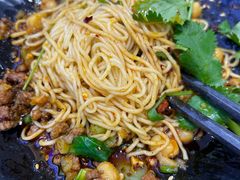 -李与白包子铺(桐梓林店)