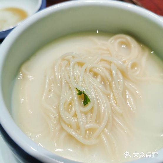 洪祥餐饮·馋神坊