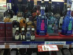 -全家便利店(东直门店)