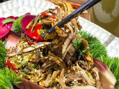 -一朵菌·野生菌探索家火锅(南亚店)