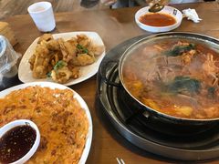 -喇喇排骨火锅·传统韩式脊骨汤(望京西园总店)