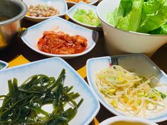 -唯成•韩国炭火烤肉 유성고기