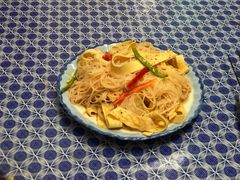 -马克力木手抓炕锅烤羊肉(盐湖一小区店)