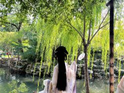 -一揽芳华汉服旗袍体验馆(拙政园店)