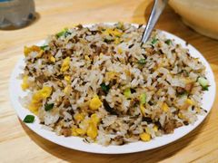 特色臊子蛋炒饭-嘉州叶婆婆钵钵鸡(建设路店)