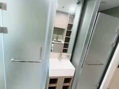 -东方体育中心(地铁站)