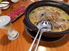 -云朵小院·石锅鱼·野生菌餐厅(蒗放店)