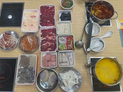 -杨老板·海鲜集市火锅·鲜切牛肉(中防万宝店)