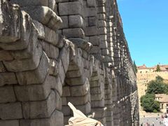 -塞哥维亚输水道