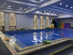 -乐悠游亲子游泳俱乐部