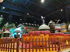 -蓝精灵乐园·世茂精灵之城主题乐园