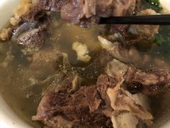 清汤牛仔骨-伊春园牛菜馆(福达路店)
