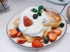 草莓舒芙蕾松饼-WOKKA by艮上(中海环宇荟店)
