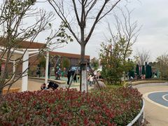 -季高兔窝窝亲子园(上海薰衣草公园店)