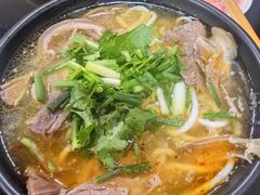 -张家羊肉汤粉小吃店