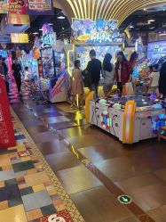 -卡通尼乐园(宝山龙湖天街店)