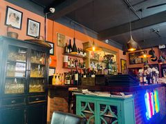 -SISTERS BAR RESTAURANT川意酒馆(嘉善老市H楼店)