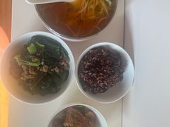 -鲸育宝宝月嫂(徐汇店)
