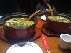 -周鱼小馆石锅酸菜鱼(活力汇店)