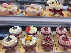 -花花卷卷·鲜食蛋糕(静安久光百货店)