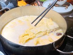 -洪氏嗨捞·广东猪肚鸡·椰子鸡火锅(西咸万象城店)
